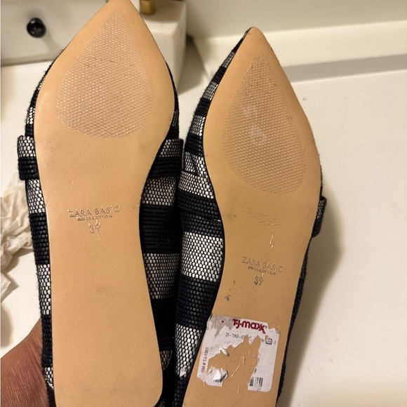 Stylish Black and White Women's Shoes - Picture 7 of 15